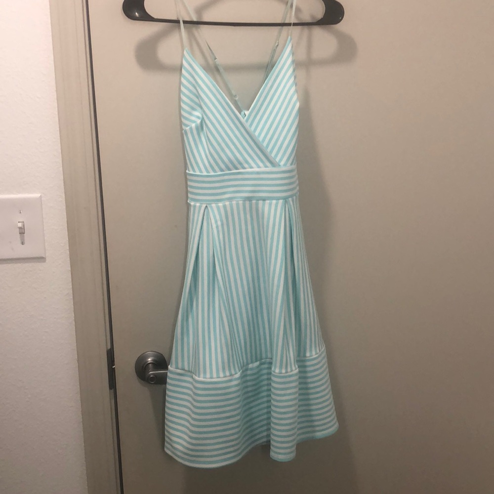 Soprano knee length dress